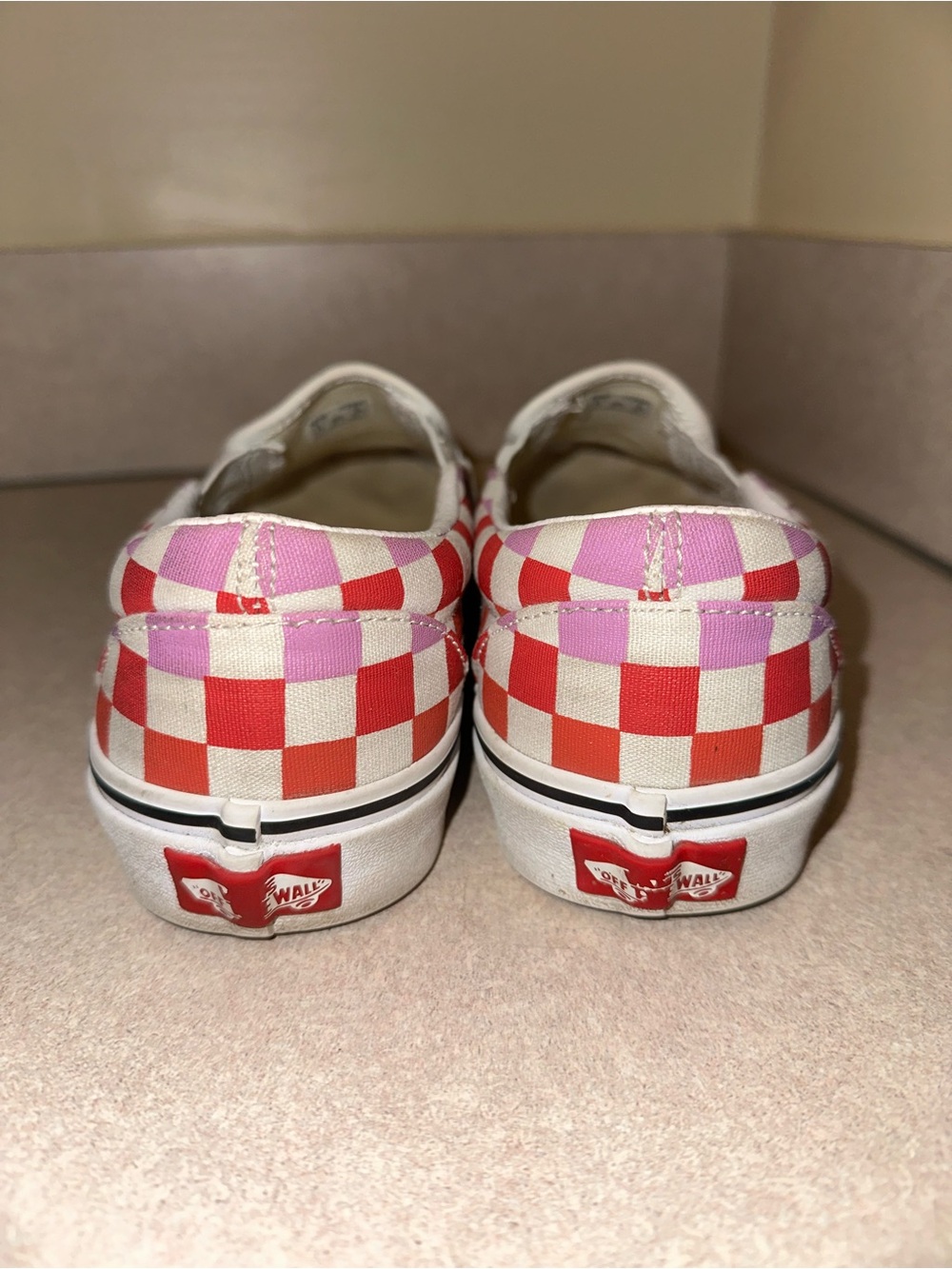 Vans Checkerboard Slip-On Sneakers in Rainbow 🌈 90’s - Picture 3 of 8